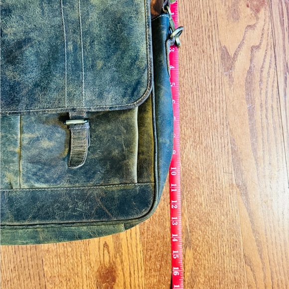 Myra Bag leather messenger. Used once. - Picture 5 of 8